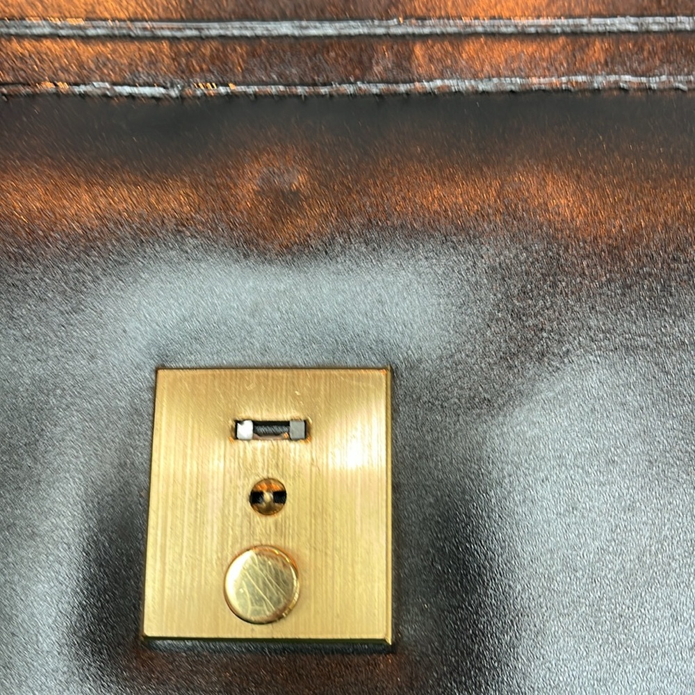 Heritage Black Leather Briefcase - Picture 7 of 13